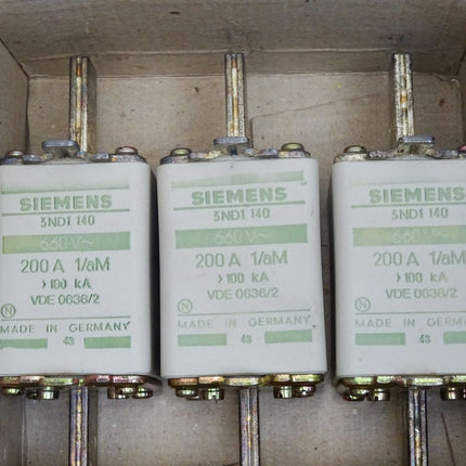 Siemens 3ND1140 660V~ 200A / Inhalt : 3 Stück / Neu OVP - Maranos.de