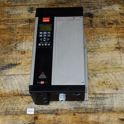 Danfoss 175Z0269 VLT5004PT5C54STR3DLF00A00C0 Frequenzumrichter 2.2kW - Maranos.de