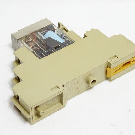 Omron Relais G2R-2-SND mit Sockel P2RF-08-E max. 5A 250V - Maranos.de