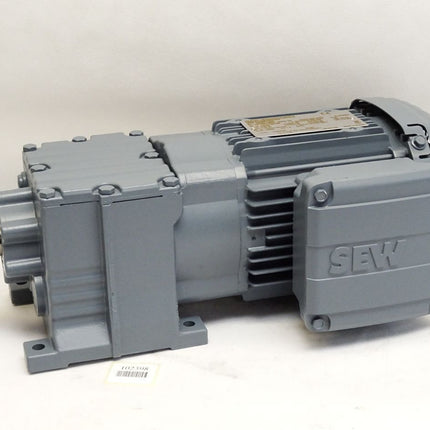 SEW Eurodrive Getriebemotor R17 DRS71M4 1360/98r/min 0.55kW i 13.84 / Neu - Maranos.de