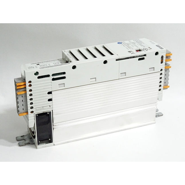 Lenze 8200 vector 00450766 E82EV152_4B E82EV152K4B 1.5kW - Maranos.de