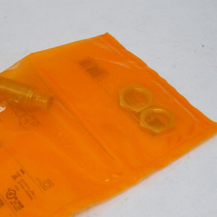 Ifm electronic Induktiver Sensor IGS206 IGB3008BAPKG/US-104 / Neu OVP - Maranos.de