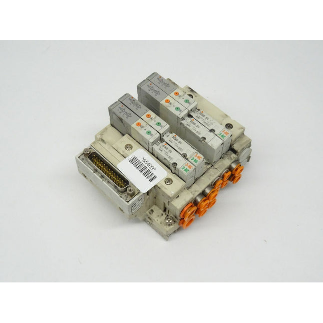 SMC SS5V1-DUK01498 + 4 Stück SV1A00-5FU Ventilinsel - Maranos.de