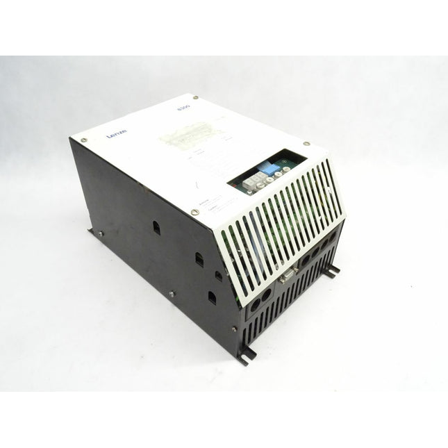Lenze 8300 Frequenzumrichter 8308_A.1E.23 // 338122 // 0/7137/1779 93 - Maranos.de