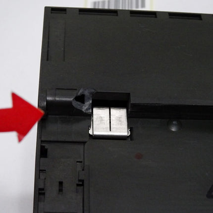 Siemens IM151-8F 6ES7151-8FB01-0AB0 6ES7 151-8FB01-0AB0 - Gehäuse unten beschädigt - Maranos.de