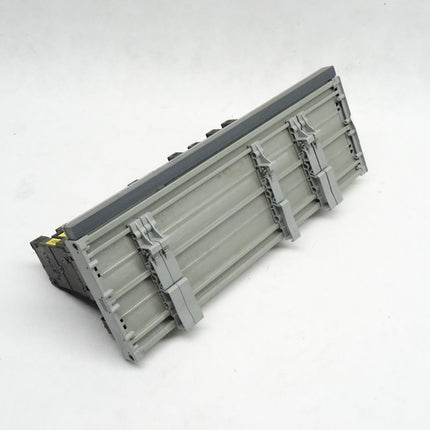 E-T-A ETA SVS03-20 (C10) + ETA Adapter P10-A12-A50-DC24V/10A - Maranos.de