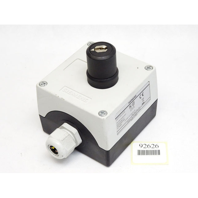 Siemens Schlüsselschalter mit Gehäuse 3SU1801-0AA00-0AB1 + 3SU1400-2AA10-3BA0 + 3SU1400-2DA43-3AA0 - Maranos.de