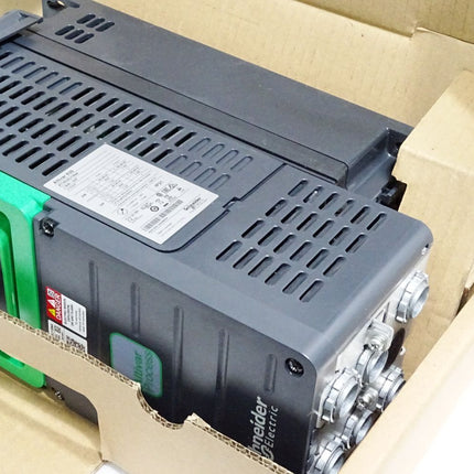 Schneider Electric Altivar 630 ATV630U15N4 1.5kW / Neu - Maranos.de