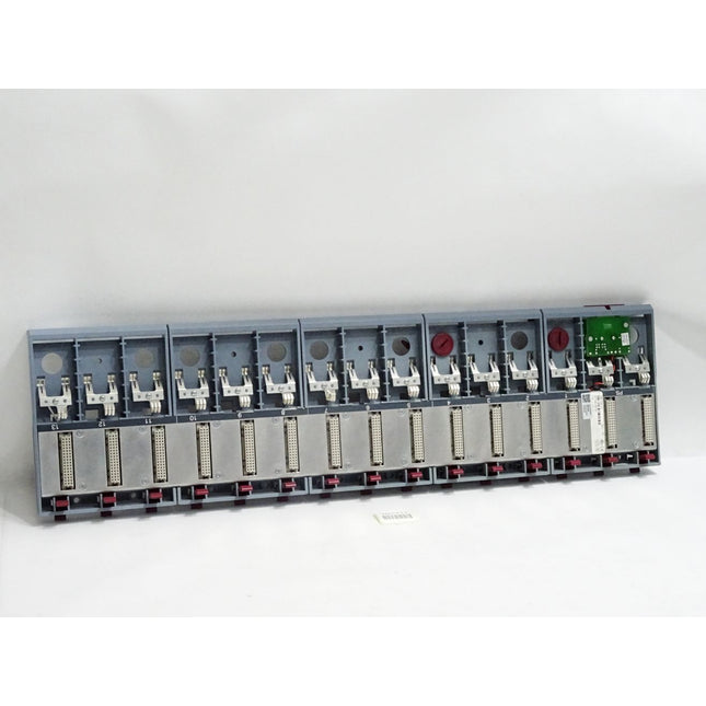 B&R 3BP150.41 2005 Rückwandmodul 15 Steckplätze - Halterungen gebrochen - Maranos.de
