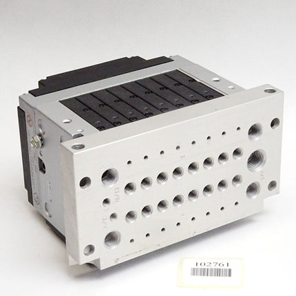 Festo Ventilinsel CPV10-GE-IP-8 534509 CPV-10-VI 18200 CPV10-VI-P8-M7-B 152423 - Maranos.de