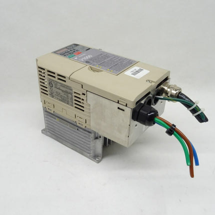 Yaskawa V1000 CIMR-VUBA0006EAB Frequenzumrichter 200V / 1 Phase / 6A / 5A - Maranos.de