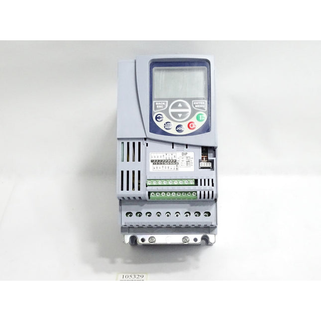 WEG Frequenzumrichter CFW500 CFW500B10P0S2DB20C2H00 0.18 to 132 kW / Neuwertig - Maranos.de