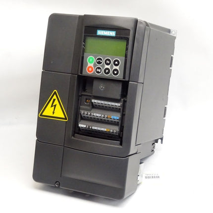 Siemens Micromaster 440 3kW 6SE6440-2AD23-0BA1 mit AOP 6SE6400-0AP00-0AA1 - Maranos.de