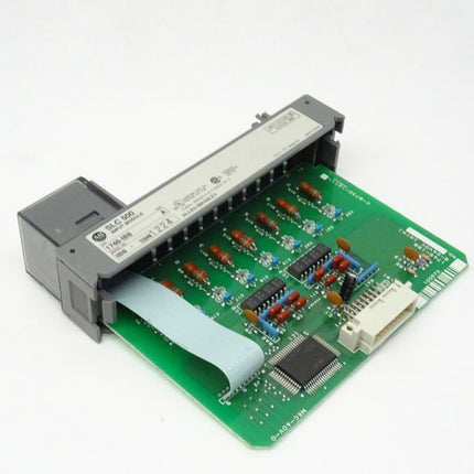 Allen Bradley SLC500 Eingabemodul 1746-IB8 Ser. A / 1746IB8 - Maranos.de