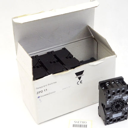 Carlo Gavazzi Sockets ZPD11 / Inhalt : 9 Stück / Neu OVP - Maranos.de