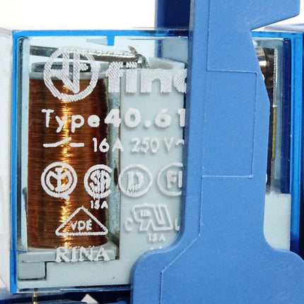 Finder Sockel 95.05 mit Relais 40.61 16A 250VAC 24VDC / Unbenutzt - Maranos.de