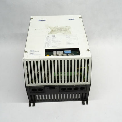 Lenze 8300 Frequenzumrichter 8306_E.1K.12 // 333072 // 1/7137/0793 - Maranos.de