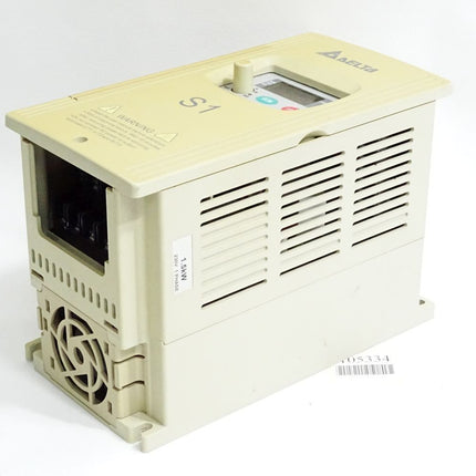 Delta S1 Frequenzumrichter 1.5kW VFD015S21E - Defekt - Maranos.de
