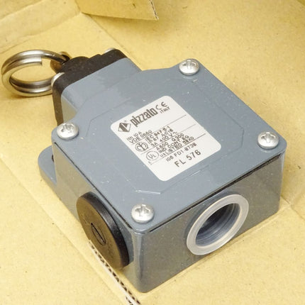 Pizzato FL576 Endschalter / Neu OVP - Maranos.de