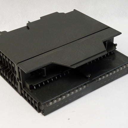 Siemens S7-300 6ES7321-1BH02-0AA0 / 6ES7 321-1BH02-0AA0 (ohne Klappe und ohne Stecker) - Maranos.de