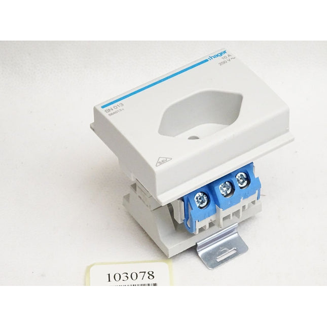 Hager SN013 564013 10A 250VAC Ein­bau­steck­dose - Maranos.de