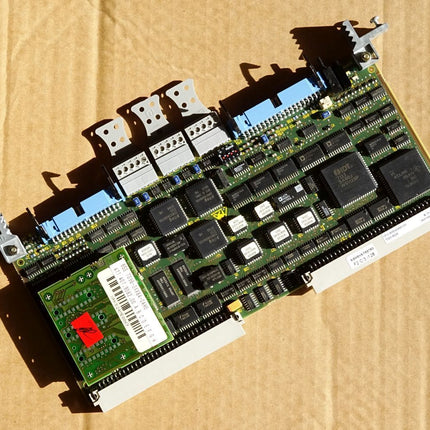 Siemens Simovert Wechselrichter 6SE7026-0TD61 mit Optionskarte 6SE7098-2XX84-0AH0 6SE7090-0XX84-0AH2 6SE7090-0XX84-0FF5 6SE7090-0XX84-0KA0 6SE7090-0XX84-0AB0 - Maranos.de