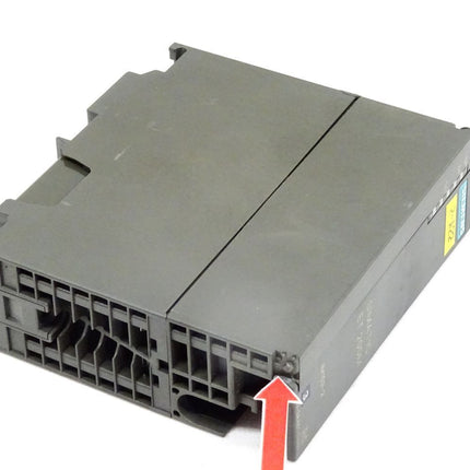 Siemens 6ES7153-2AA01-0XB0 / 6ES7 153-2AA01-0XB0 S7 Simatic ET 200M 1x Haltenase - Maranos.de