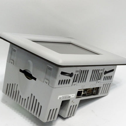 Allen Bradley Panel View Plus 600 2711P-T6C20D mit Halterungen - Maranos.de