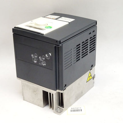 Schneider Altivar ATV312HU15N4 1.5kW Frequenzumrichter / Neuwertig - Maranos.de