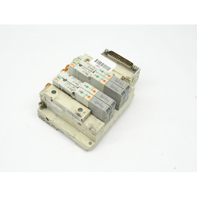 SMC SS5V1-DUK01498 + 4 Stück SV1A00-5FU Ventilinsel - Maranos.de