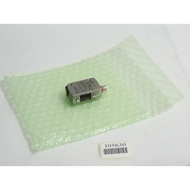 Keyence LR-ZB100CP Abstandsbasierter Lasersensor / Neu - Maranos.de