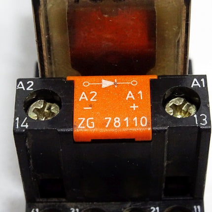 Schrack Relais mit Sockel ZG78110 RA400024 - Maranos.de