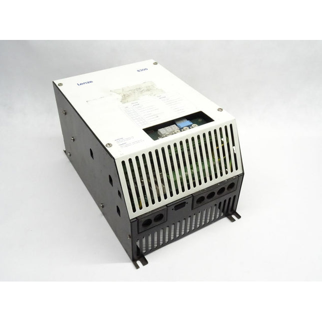 Lenze 8300 Frequenzumrichter 8306_E.1K.12 // 333072 // 1/7137/0793 - Maranos.de
