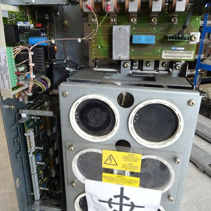 Siemens Frequenzumrichter / 6SE7 028-0FF60-Z AC Drive Simovert VC 6SE7028-0FF60-Z - Maranos.de