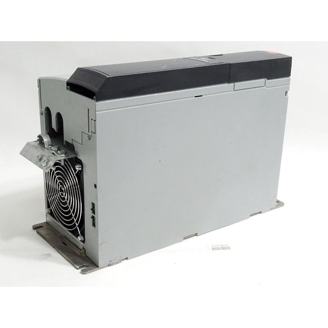 Danfoss VLT Automation Drive 131F8844 FC-302P11KT5E20H1 11kW - Halterung gebrochen - Maranos.de