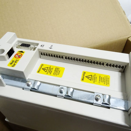 KEB F5 Combivert Drive controller 12F5MDD-Y0P0 12.F5.MDD-Y0P0 4kW / Neuwertig OVP - Maranos.de