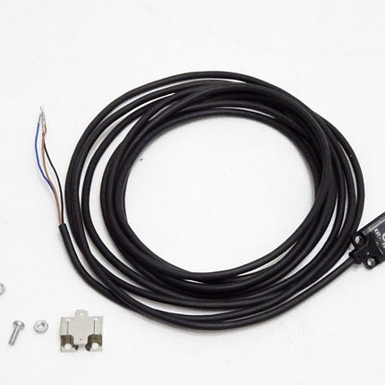 Omron E3T-FD13 Fotoschalter / Neuwertig - Maranos.de