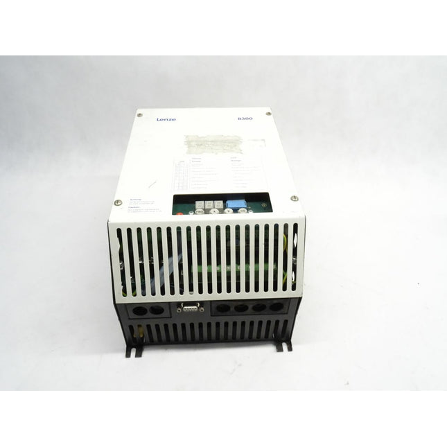 Lenze 8300 Frequenzumrichter 8308_A.1E.23 // 338122 // 0/7137/1779 93 - Maranos.de