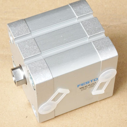 Festo Kompaktzylinder 536324 ADN-50-25-I-P-A / Unbenutzt - Maranos.de