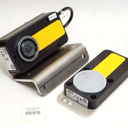 Sick Sensor mit Betätiger MLP1-SMMF0AC 1080321 MLP1-XSMF0AC 1079760 + MLP1-XA 1078199 + FLN-OSSD1100108 1061710 - Maranos.de