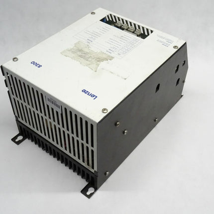 Lenze 8300 Frequenzumrichter 8306_E.1K.12 // 333072 // 1/7137/0793 - Maranos.de