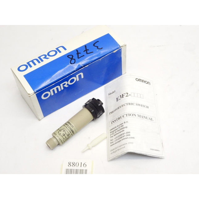 Omron E3F2-DS30B41-P1 Photoelectric Switch / Neu OVP - Maranos.de