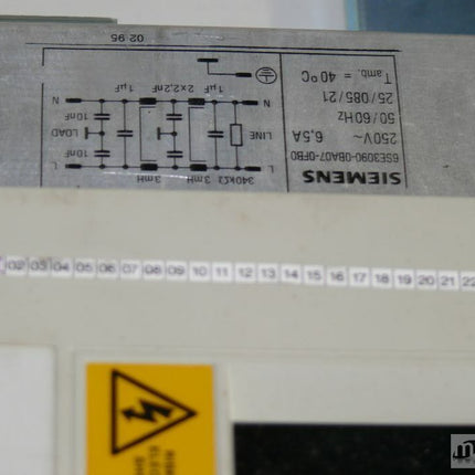 Siemens MicroMaster 6SE3013-4BA07-3KK0 / 4693057 / G85139-D2792-A075 /// - Maranos.de