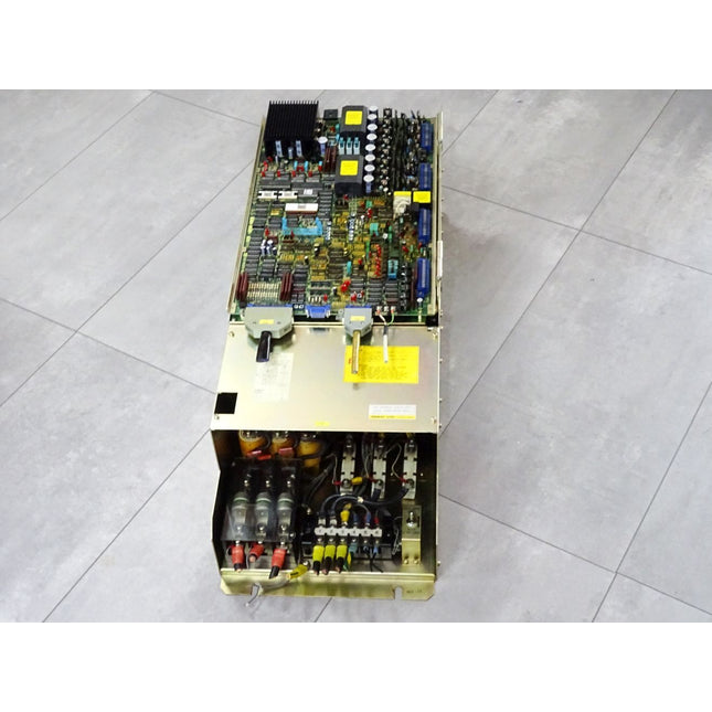 Fanuc AC Spindle Servo Unit A06B-6044-H010 / A20B-0009-0533 - Maranos.de