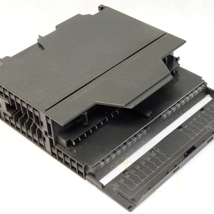 Siemens S7-300 SM321 6ES7321-1BH02-0AA0 / 6ES7 321-1BH02-0AA0 (mit Klappe und ohne Stecker) - Maranos.de