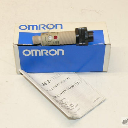 NEU-OVP Omron E3F2-DS30B41-P1 Reflexions-Lichttaster Sensor 10-30VDC - Maranos.de