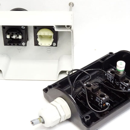 Siemens Pilzdrucktaster schwarz Drucktaster weiß mit Gehäuse + 3SB3420-1A + 3SB3420-0B - Maranos.de