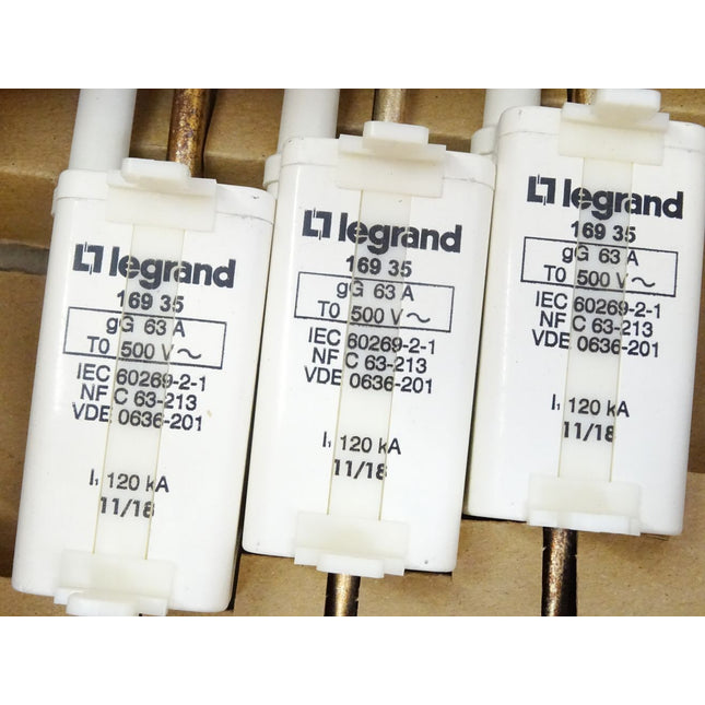 Legrand 16935 / NH0 with striker / Inhalt : 3 Stück / Neu OVP - Maranos.de