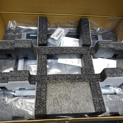 Siemens TP1500 Comfort Panel 6AV2124-0QC02-0AX1 6AV2 124-0QC02-0AX1 / Neu OVP - Maranos.de