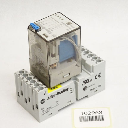 Allen Bradley Relais 700-HA33Z24-3 mit Sockel 700-HN205 - Maranos.de